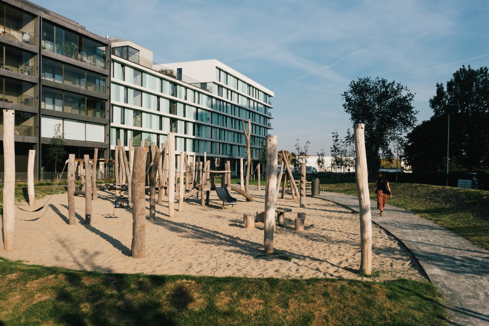speeltuin op Nieuw Zuid Antwerpen, middenin het groen